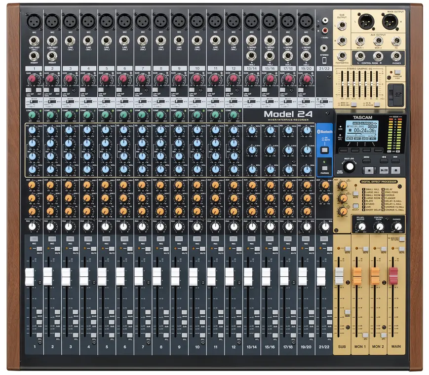 TASCAM Model 24 keverő és többsávos rögzítő